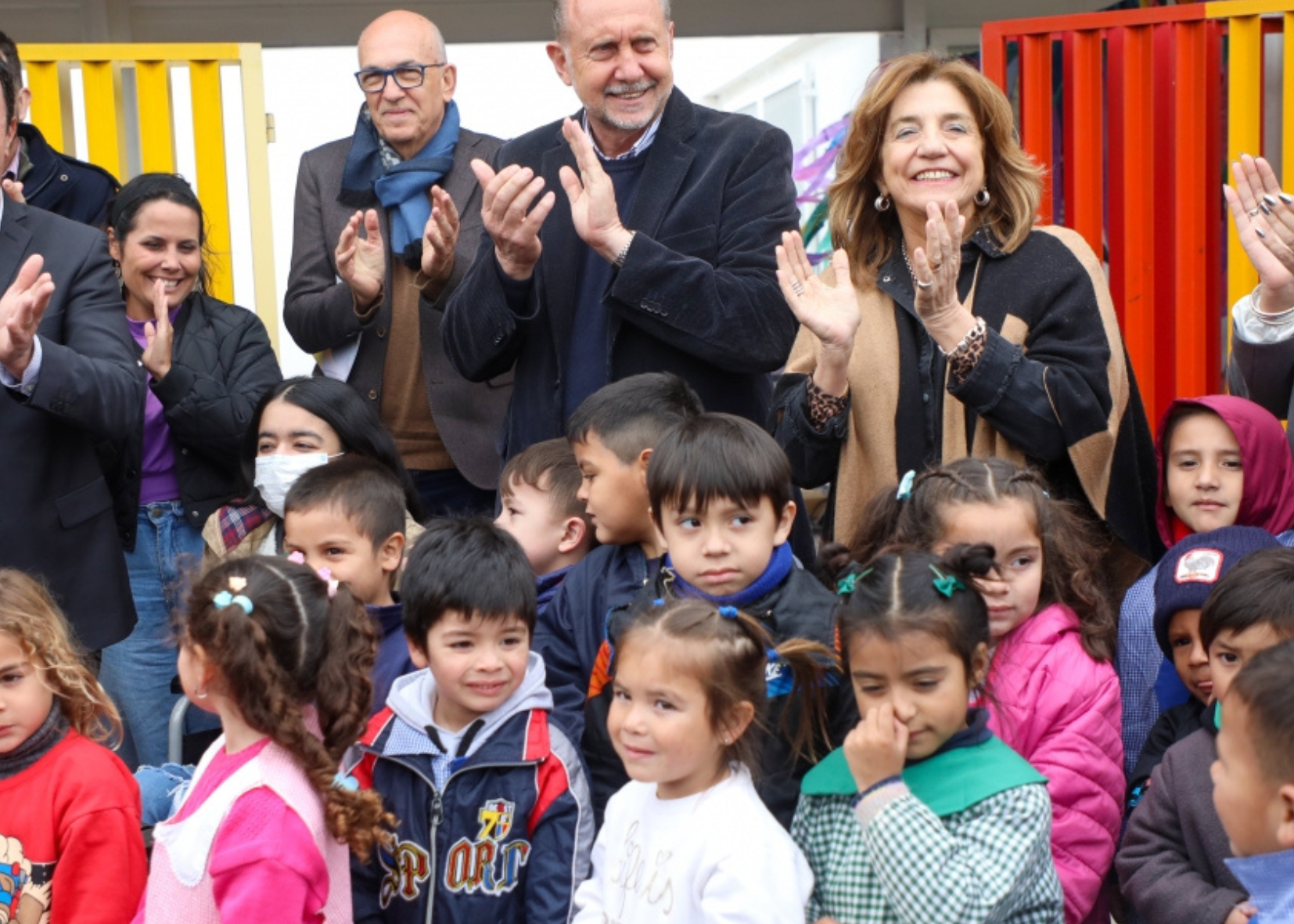 Perotti inauguró el nuevo edificio de un Jardín de Infantes pospandemia en el barrio Favaloro de Santa Fe
